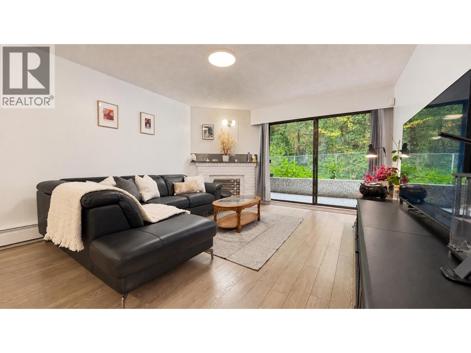 124 9101 Horne Street Property Photo 1
