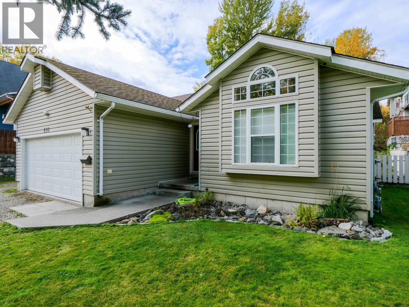 531 Dawson Street Property Photo 1