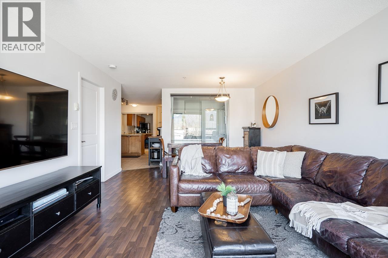 310 2636 E Hastings Street Property Photo 6