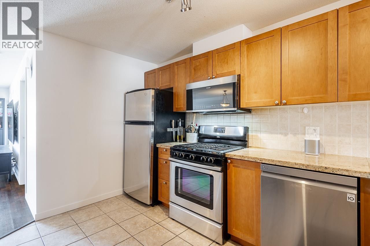 310 2636 E Hastings Street Property Photo 11
