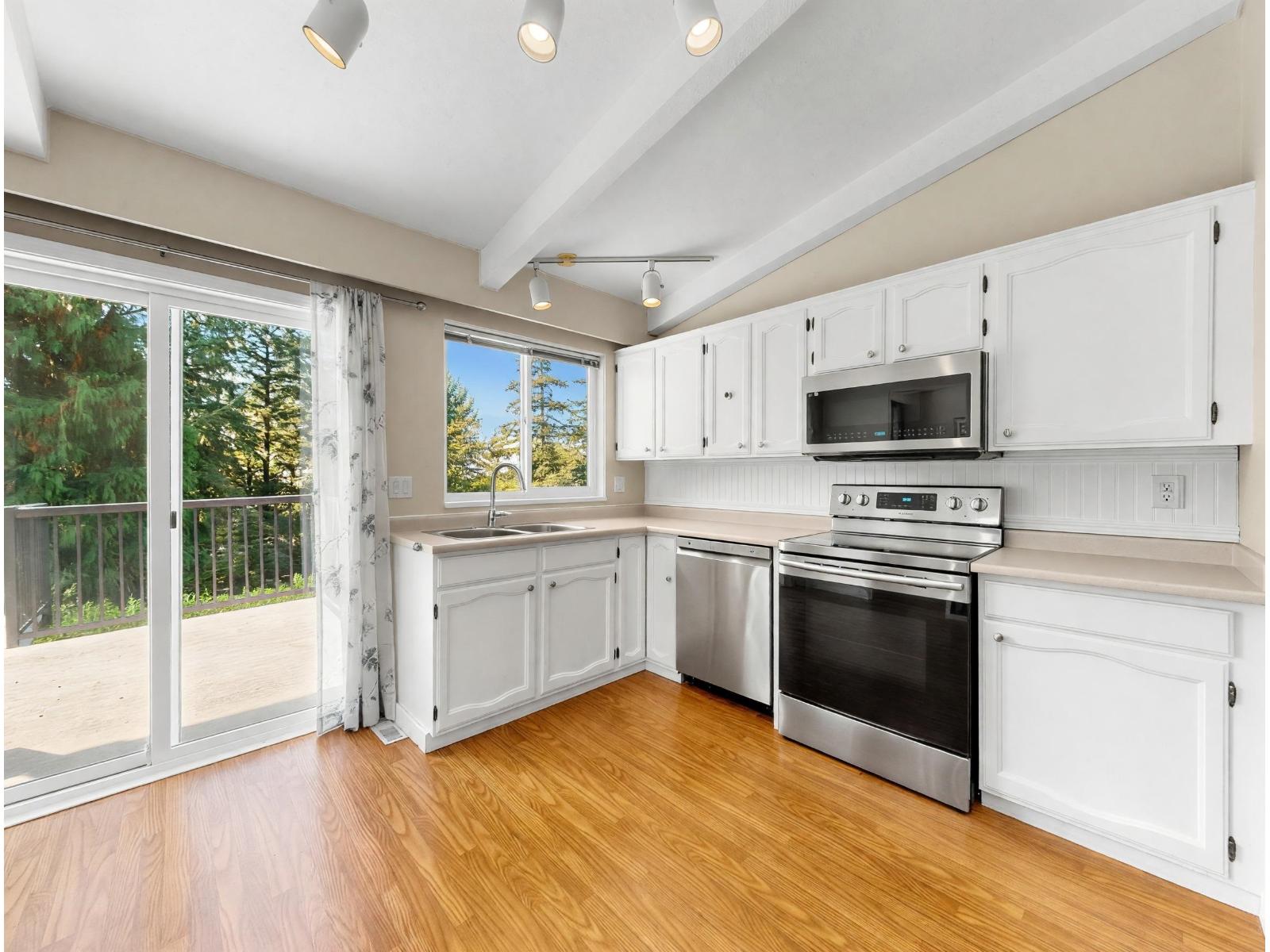 7801 Wiltshire Boulevard Property Photo 12