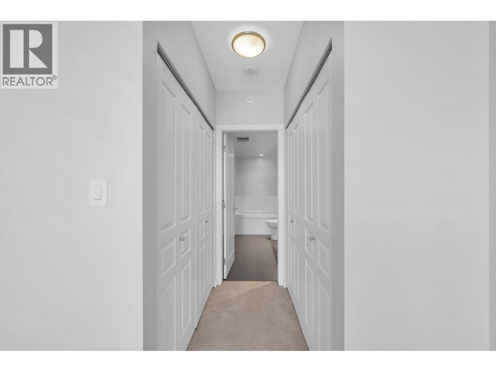 2001 3093 Windsor Gate Property Photo 16