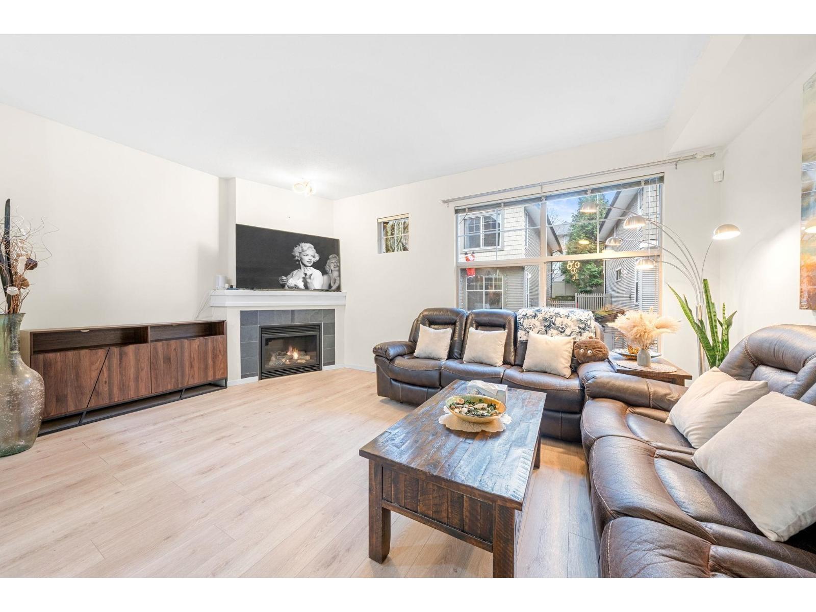95 15152 62a Avenue Property Photo 3