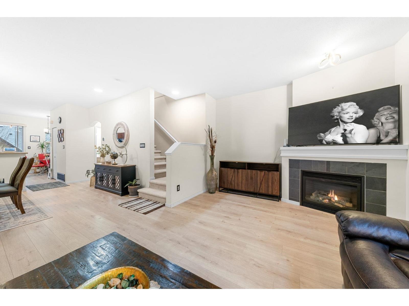 95 15152 62a Avenue Property Photo 6
