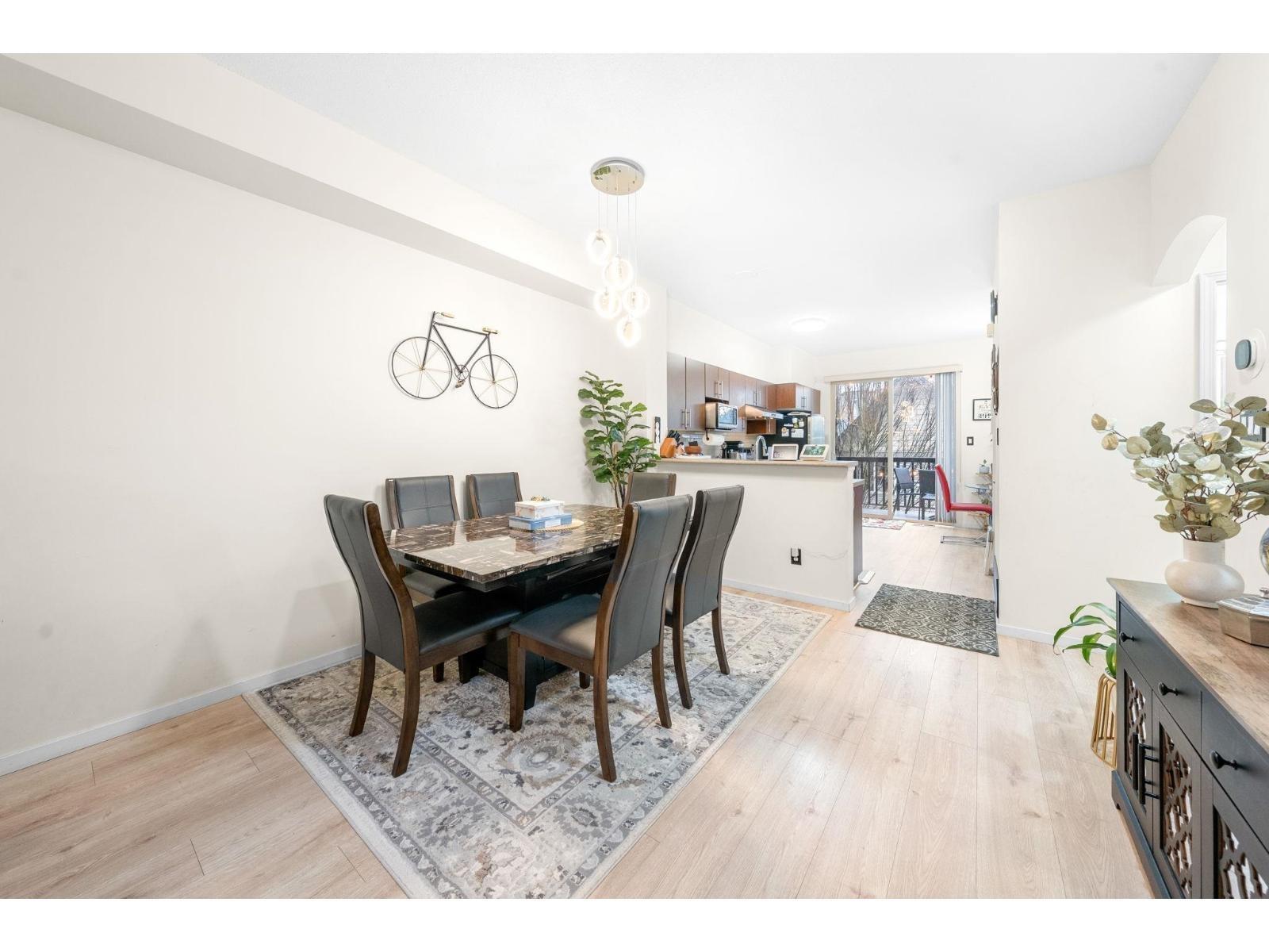 95 15152 62a Avenue Property Photo 7
