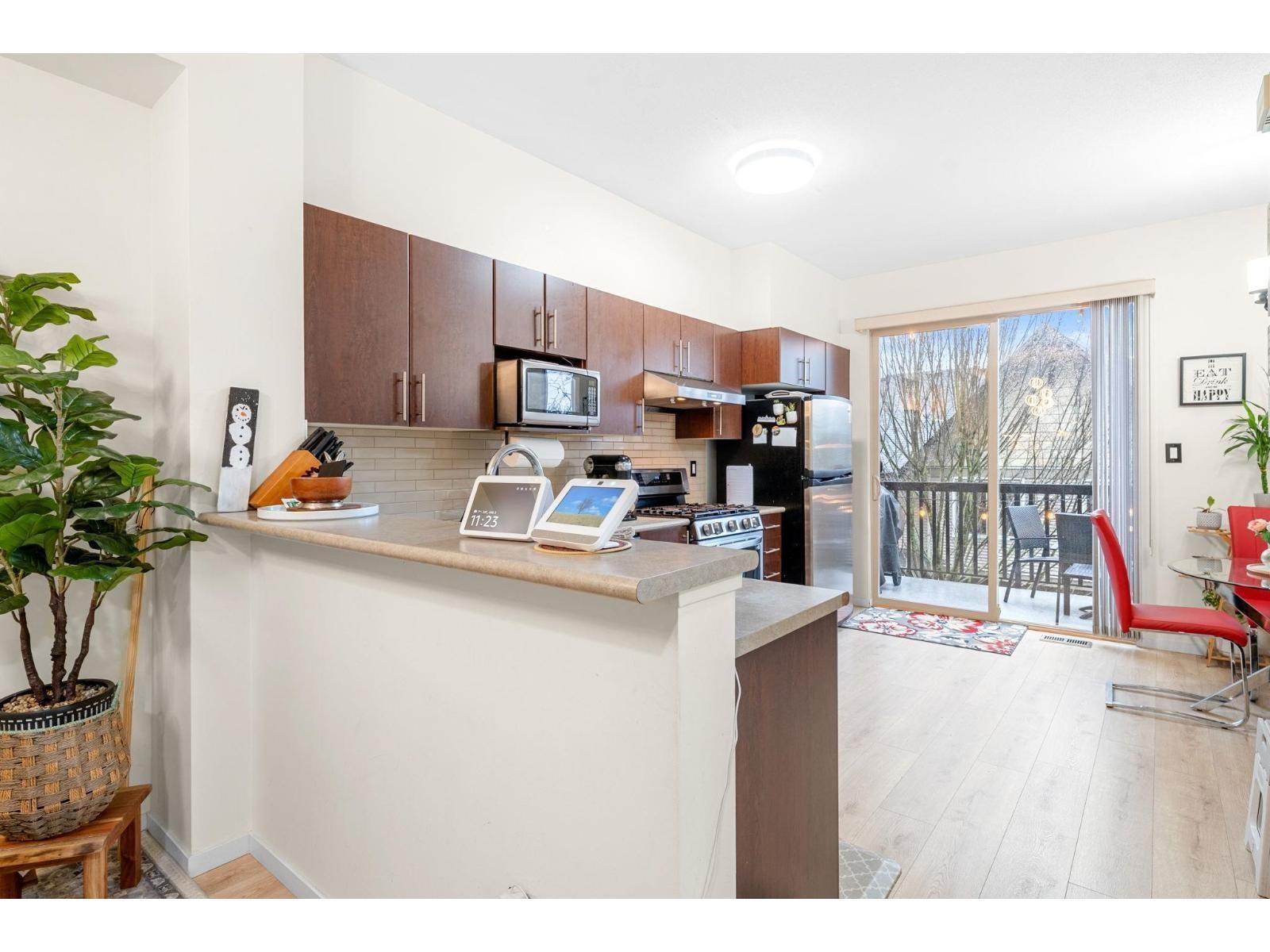 95 15152 62a Avenue Property Photo 10