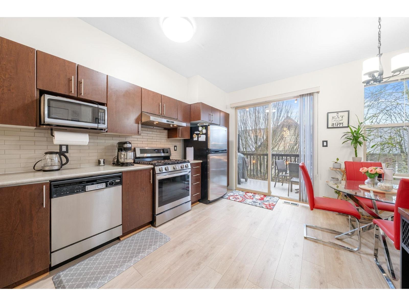 95 15152 62a Avenue Property Photo 12