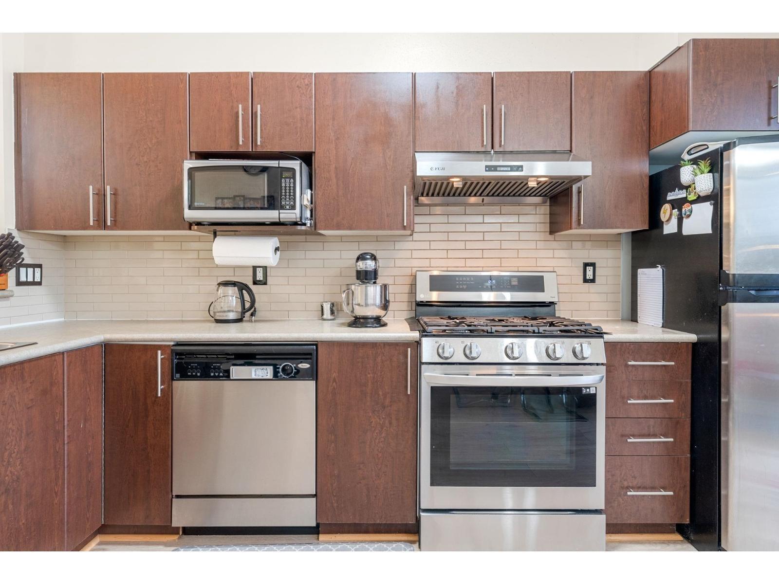 95 15152 62a Avenue Property Photo 13