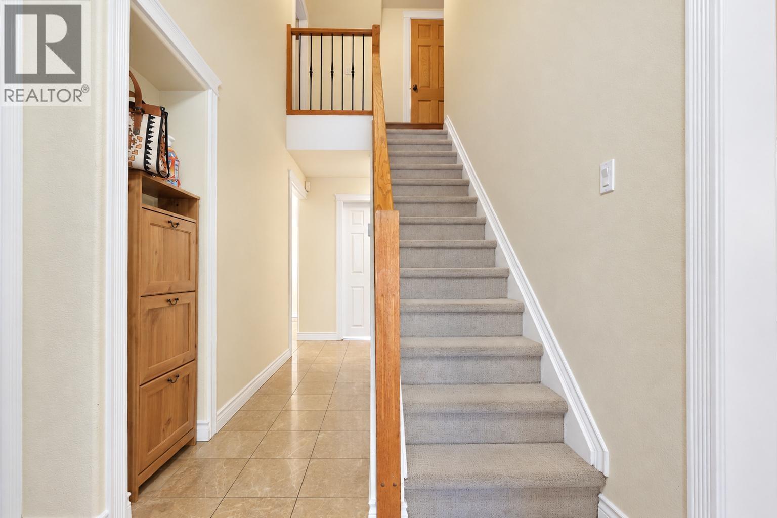1930 Edinburgh Street Property Photo 2