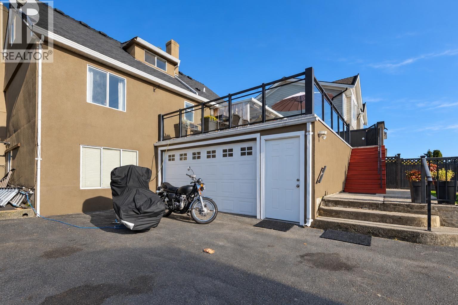 1930 Edinburgh Street Property Photo 26
