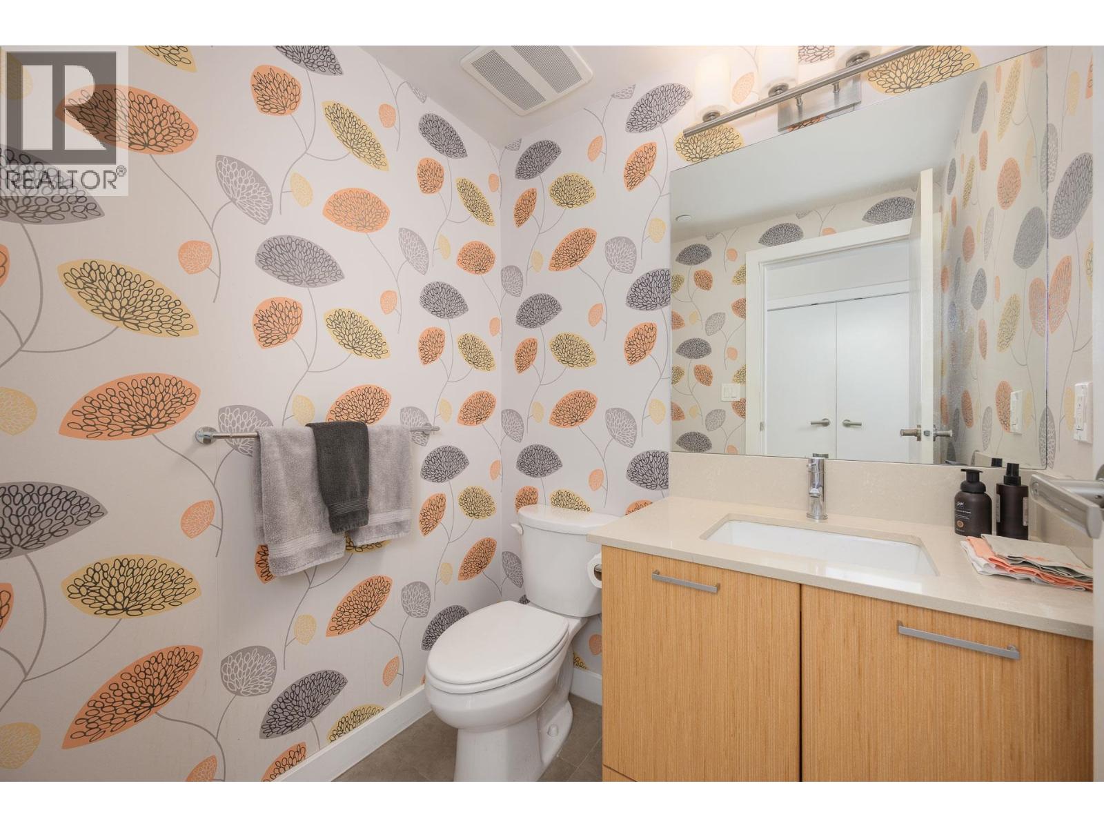 405 301 Capilano Road Property Photo 18