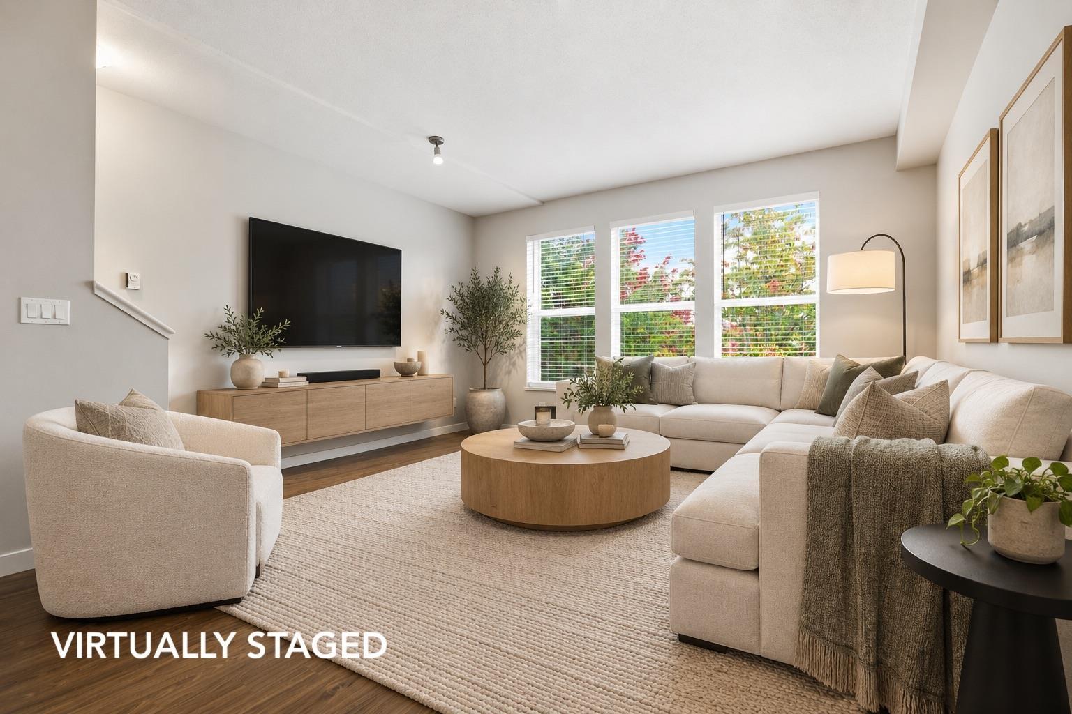 2 10415 Delsom Crescent Property Photo 5