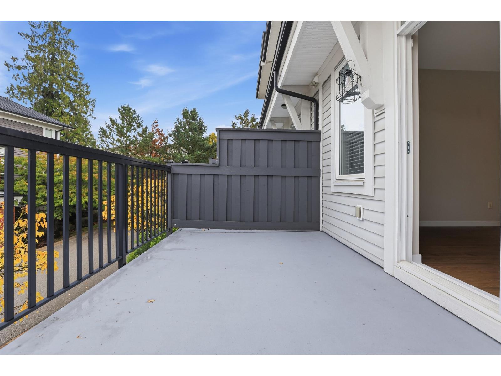 2 10415 Delsom Crescent Property Photo 18