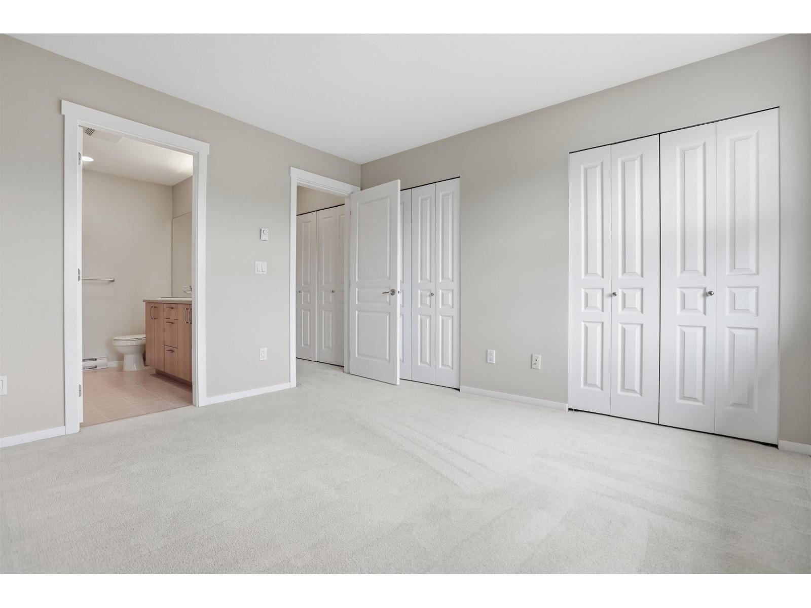 2 10415 Delsom Crescent Property Photo 22