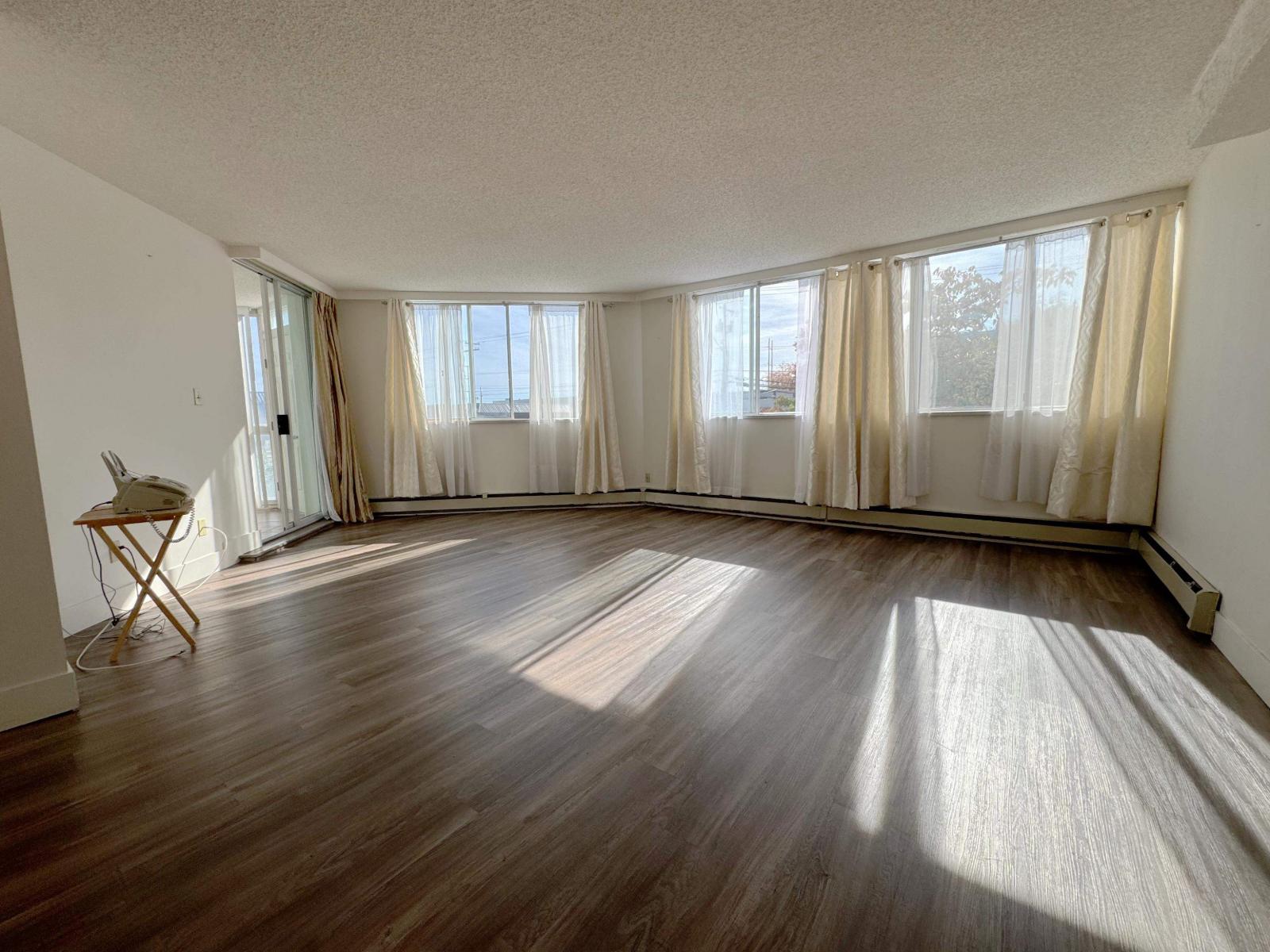 102 11881 88 Avenue Property Photo 5