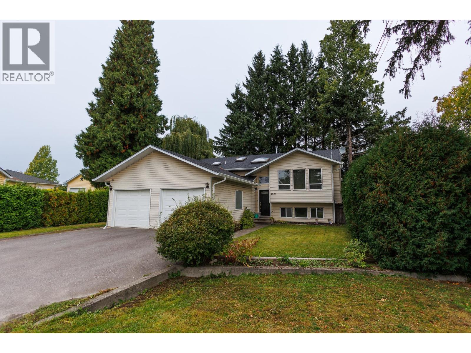 4828 Walsh Avenue Property Photo 1