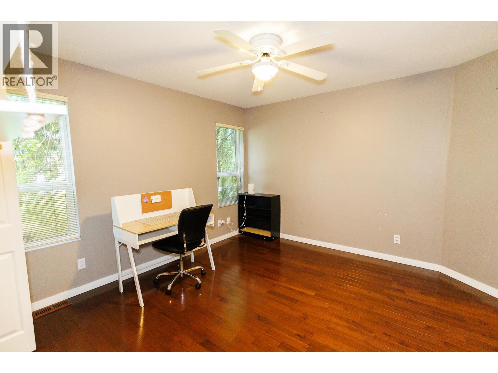 4828 Walsh Avenue Property Photo 14