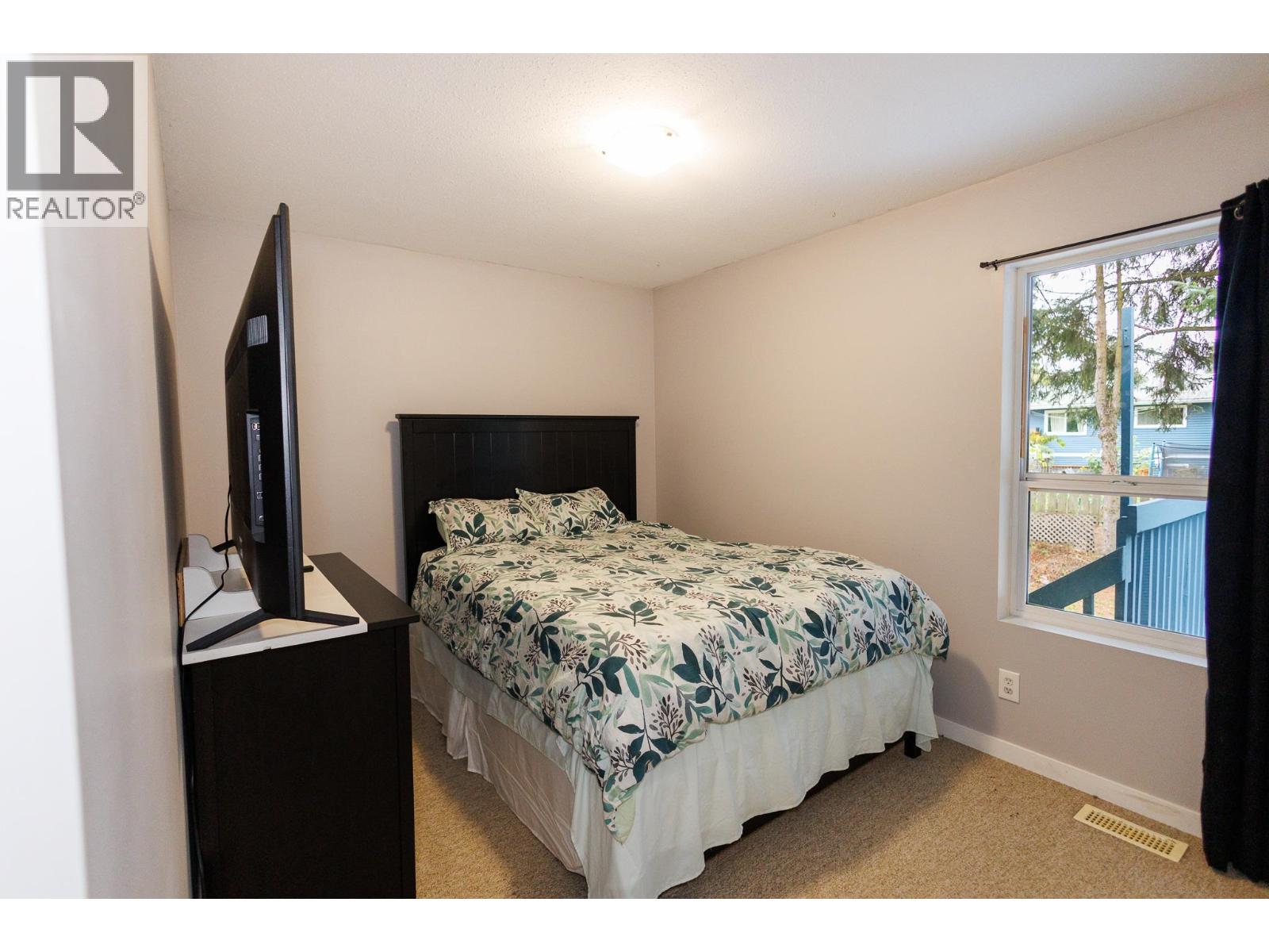4828 Walsh Avenue Property Photo 16