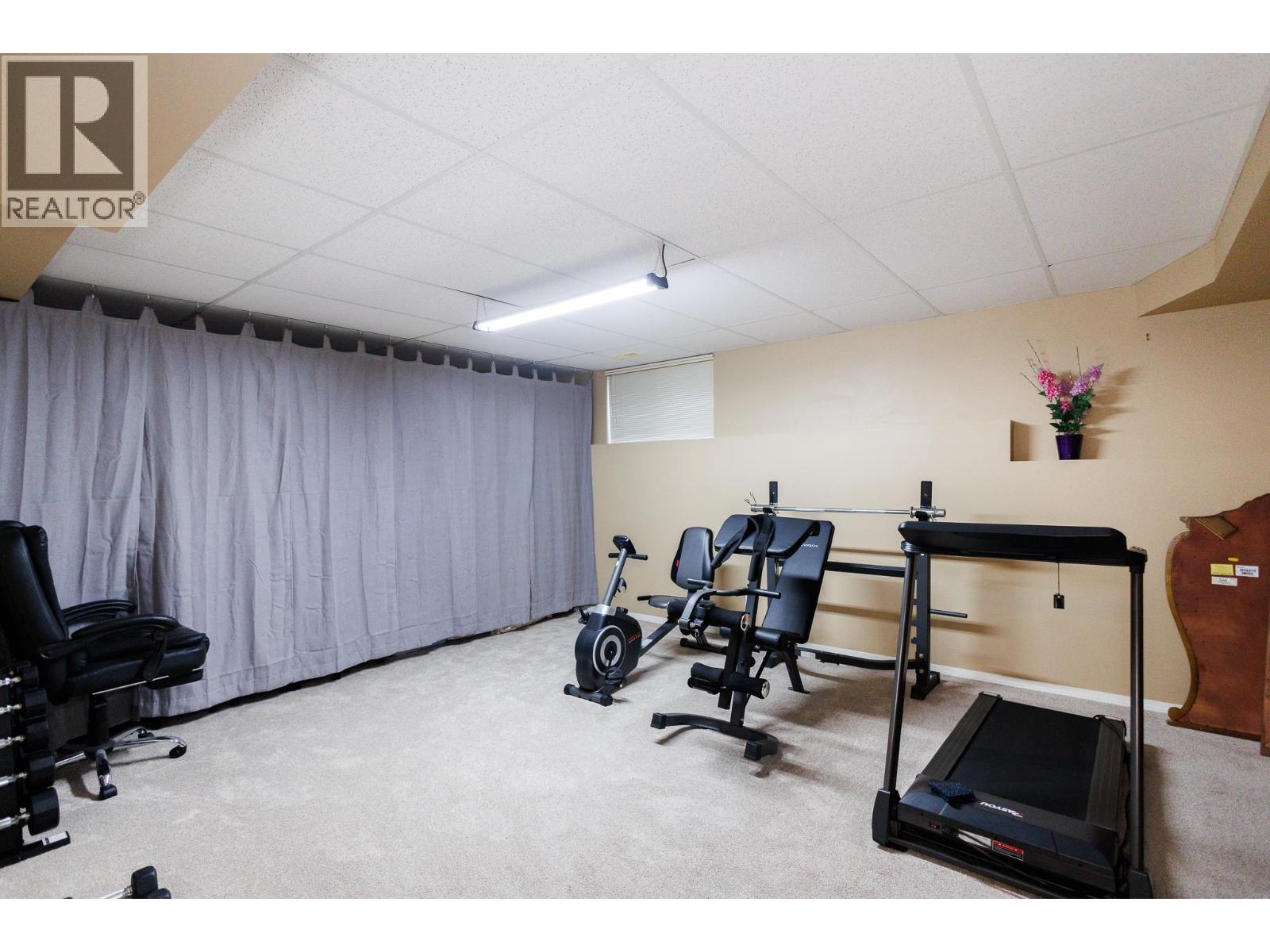 4828 Walsh Avenue Property Photo 26