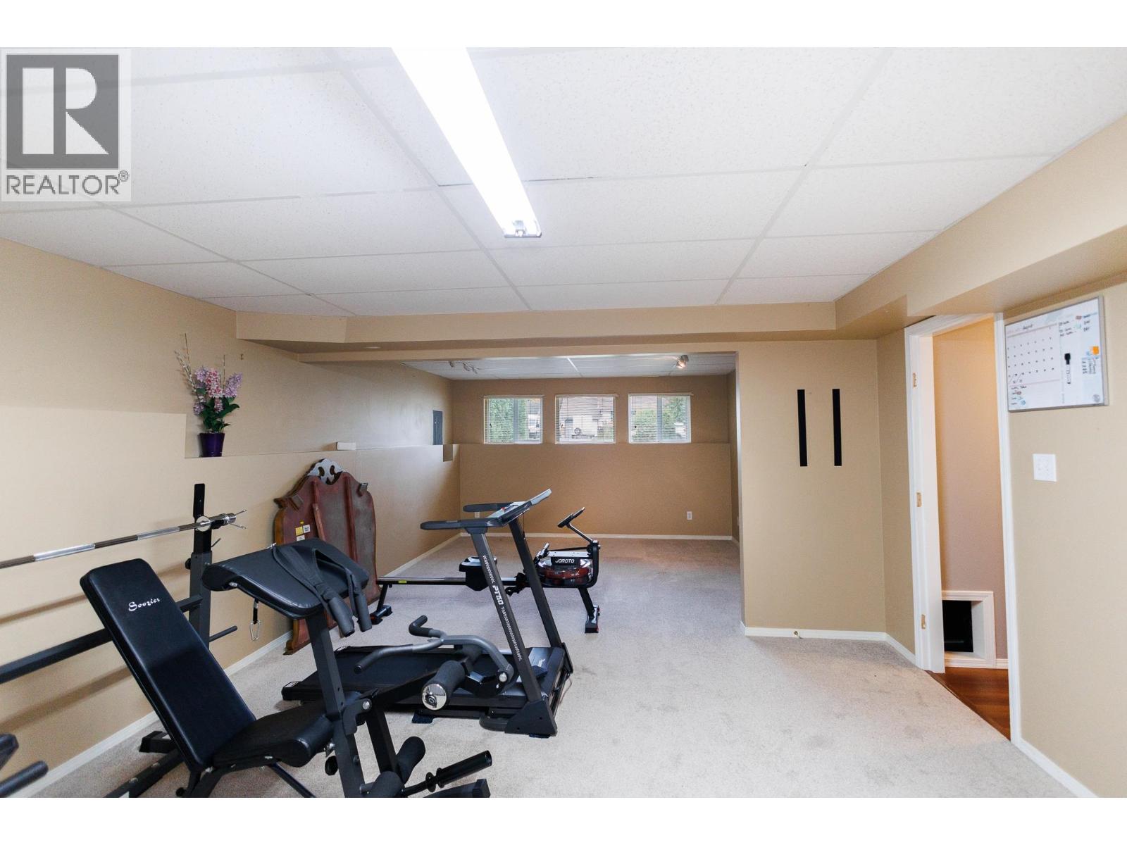 4828 Walsh Avenue Property Photo 27