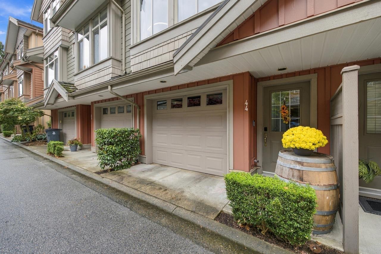 44 15151 34 Avenue Property Photo 1