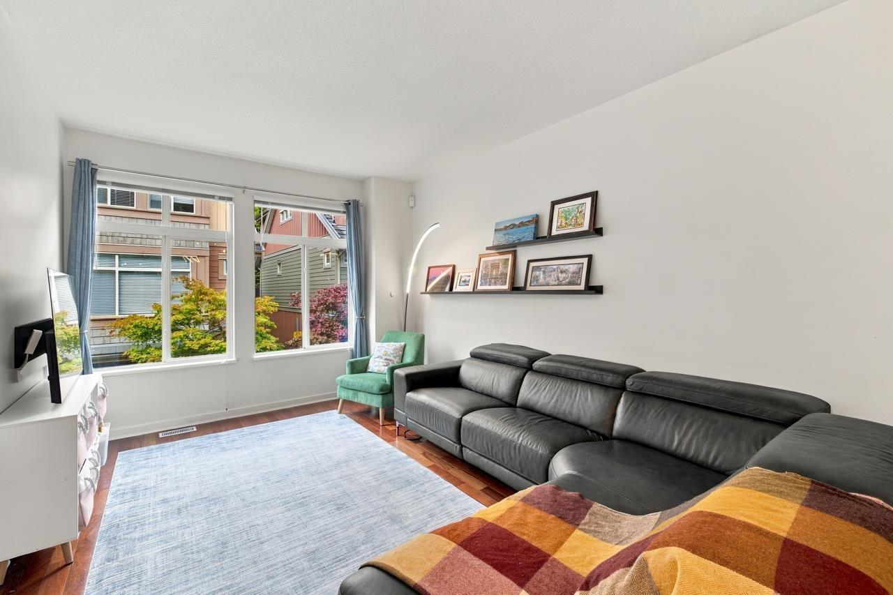 44 15151 34 Avenue Property Photo 5