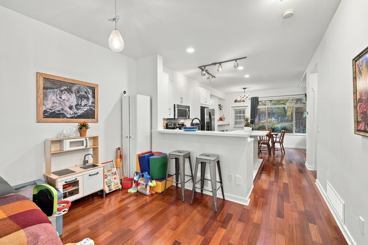 44 15151 34 Avenue Property Photo 11