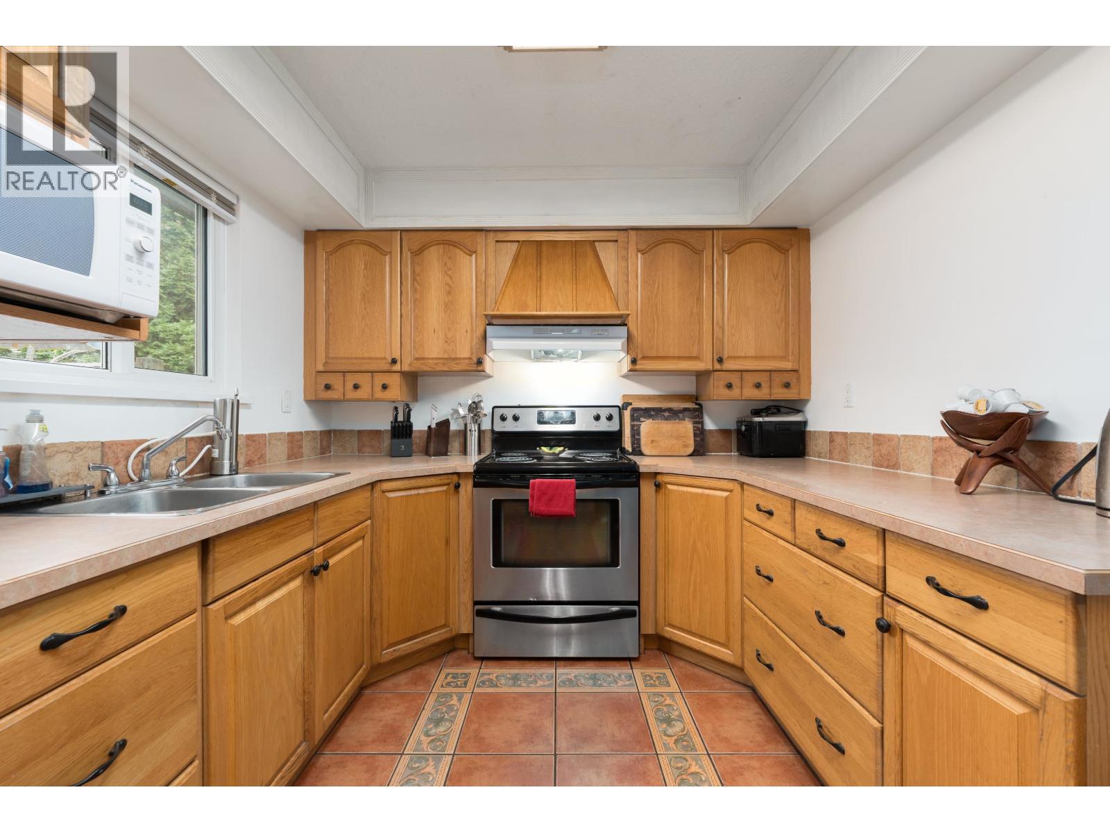 22702 123 Avenue Property Photo 18