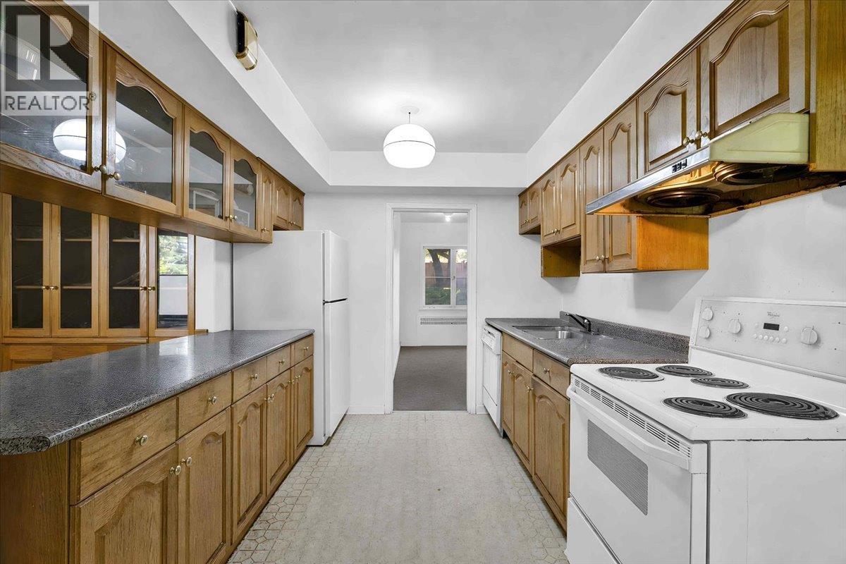 5070 Willow Street Property Photo 11