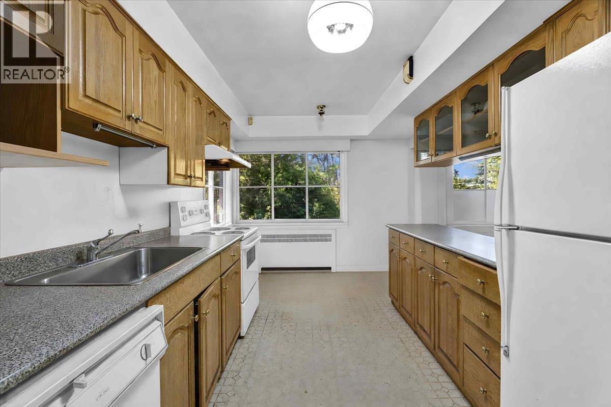 5070 Willow Street Property Photo 13