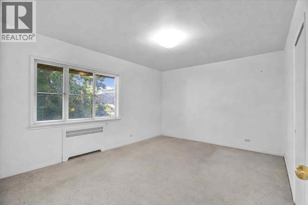 5070 Willow Street Property Photo 15