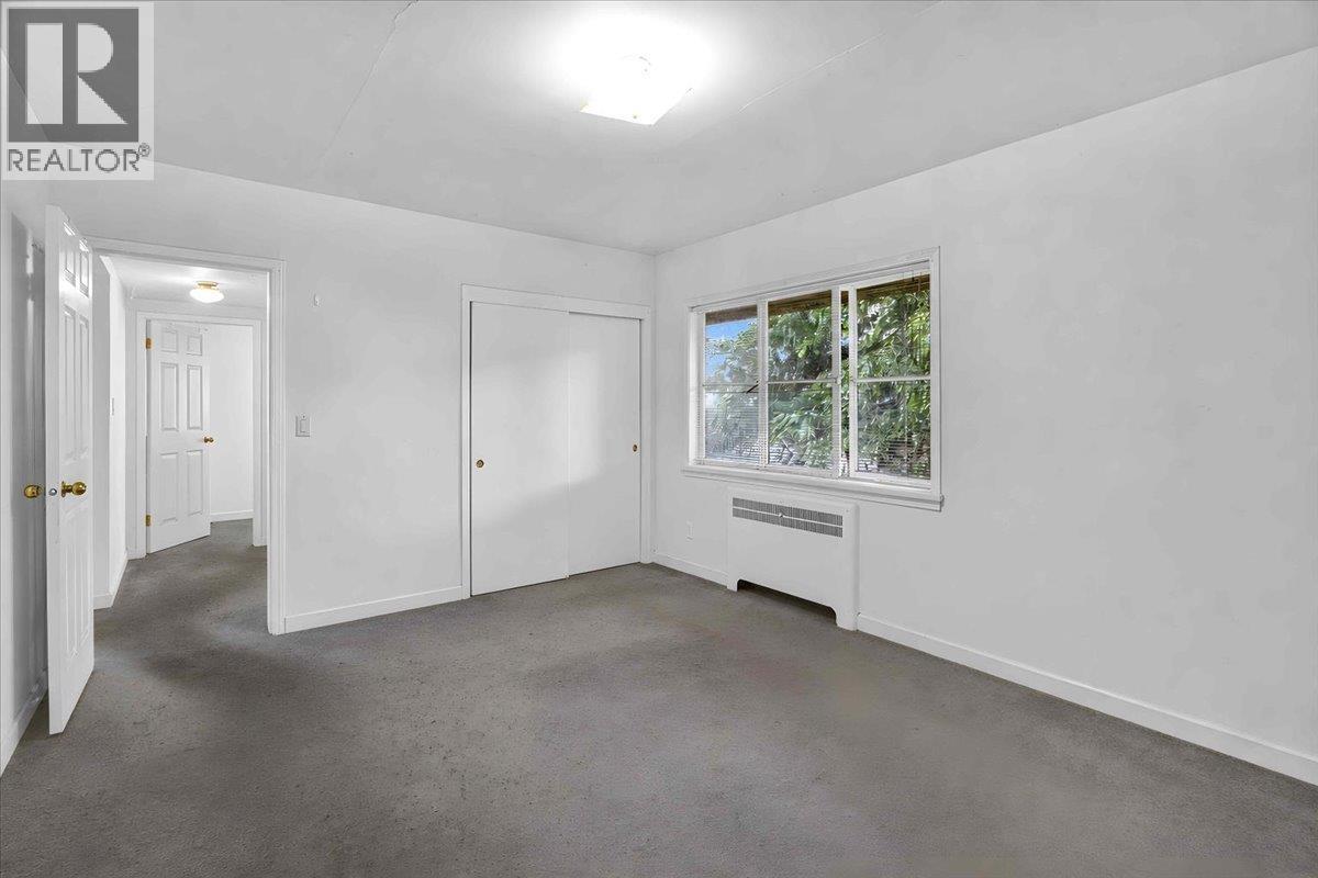 5070 Willow Street Property Photo 16