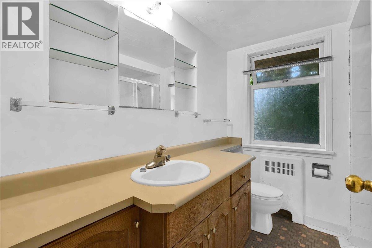 5070 Willow Street Property Photo 17
