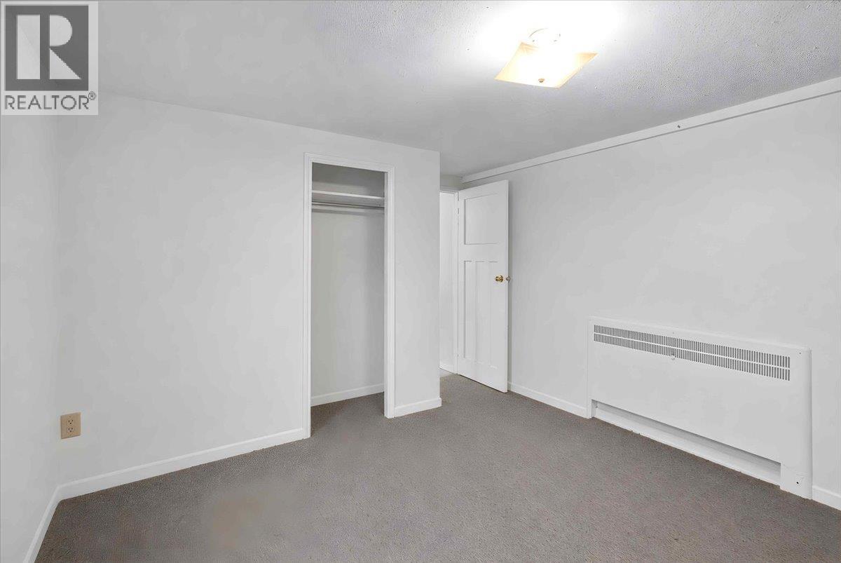 5070 Willow Street Property Photo 32