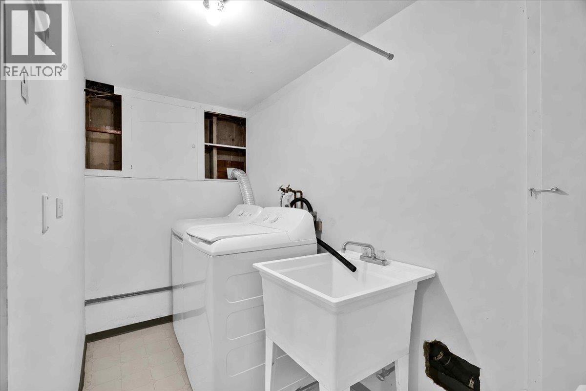 5070 Willow Street Property Photo 33