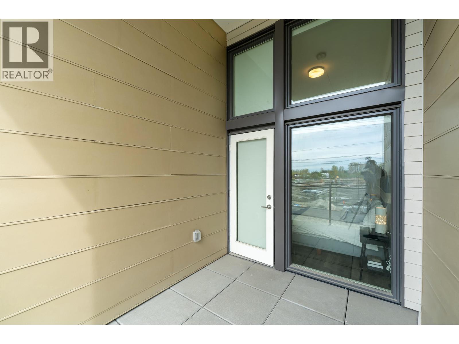 1 8599 River District Crossing Property Photo 13