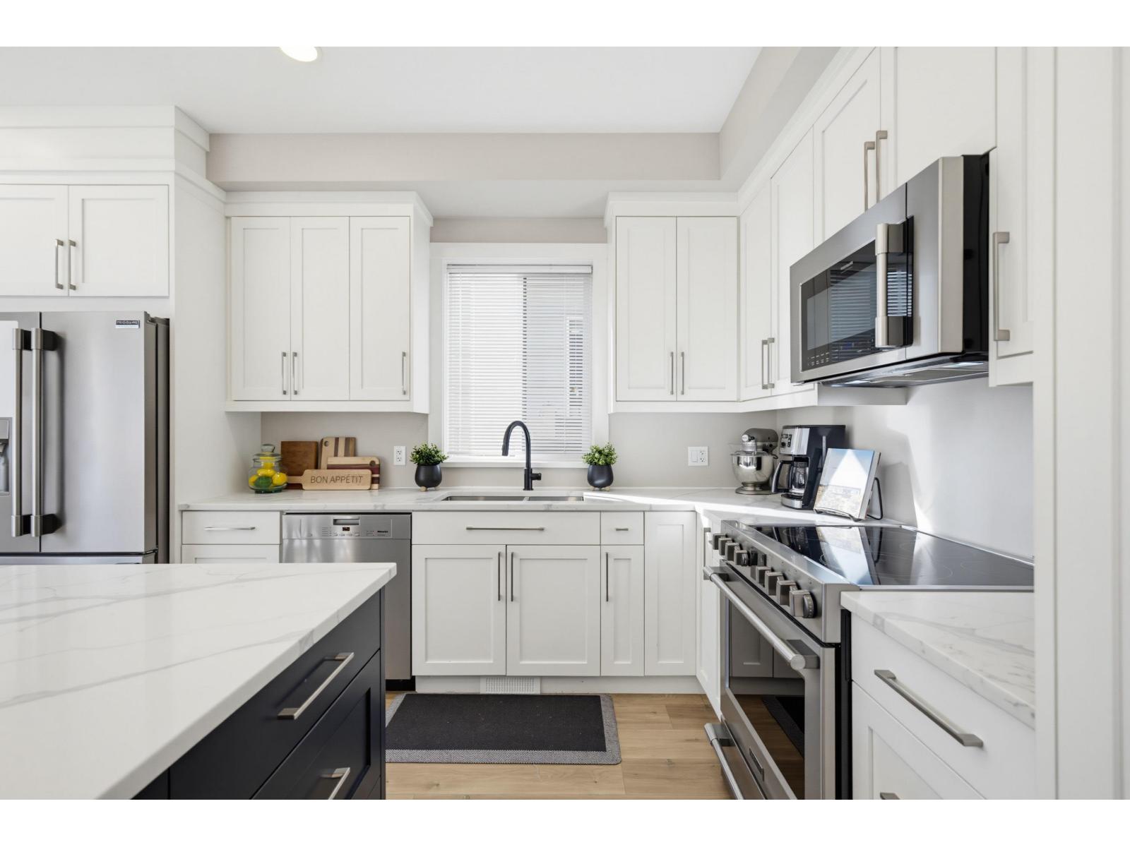 21122 80 Avenue Property Photo 11