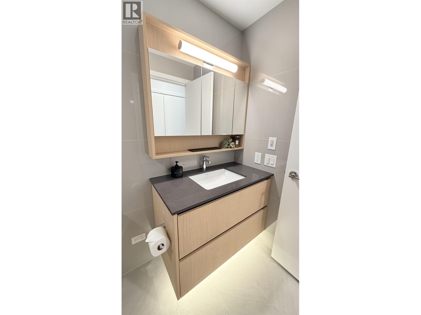 Ph1506 7977 Lansdowne Road Property Photo 20