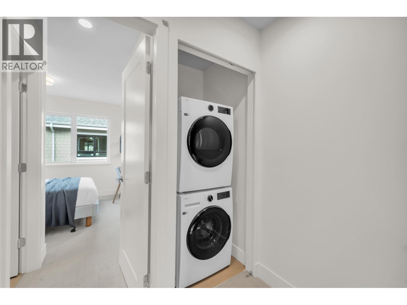2 9331 Ferndale Road Property Photo 18