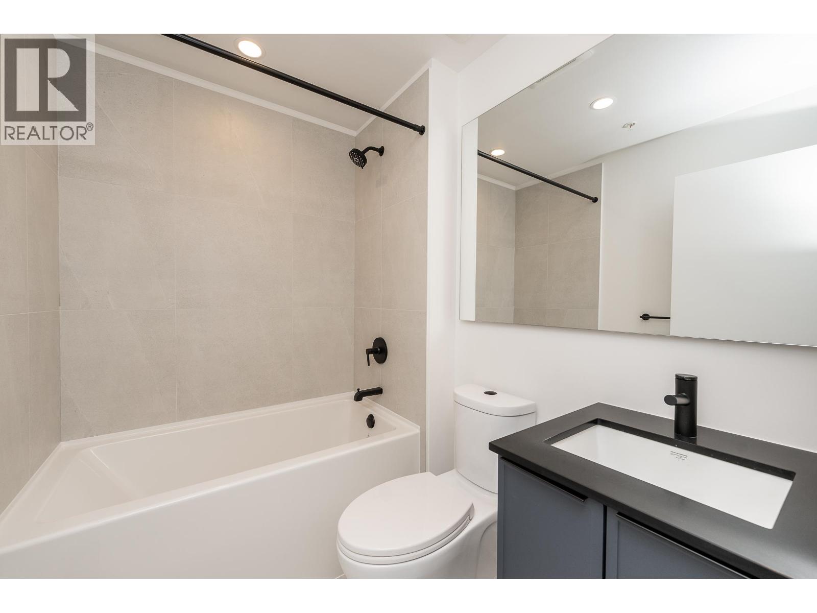 614 3075 Murray Street Property Photo 17