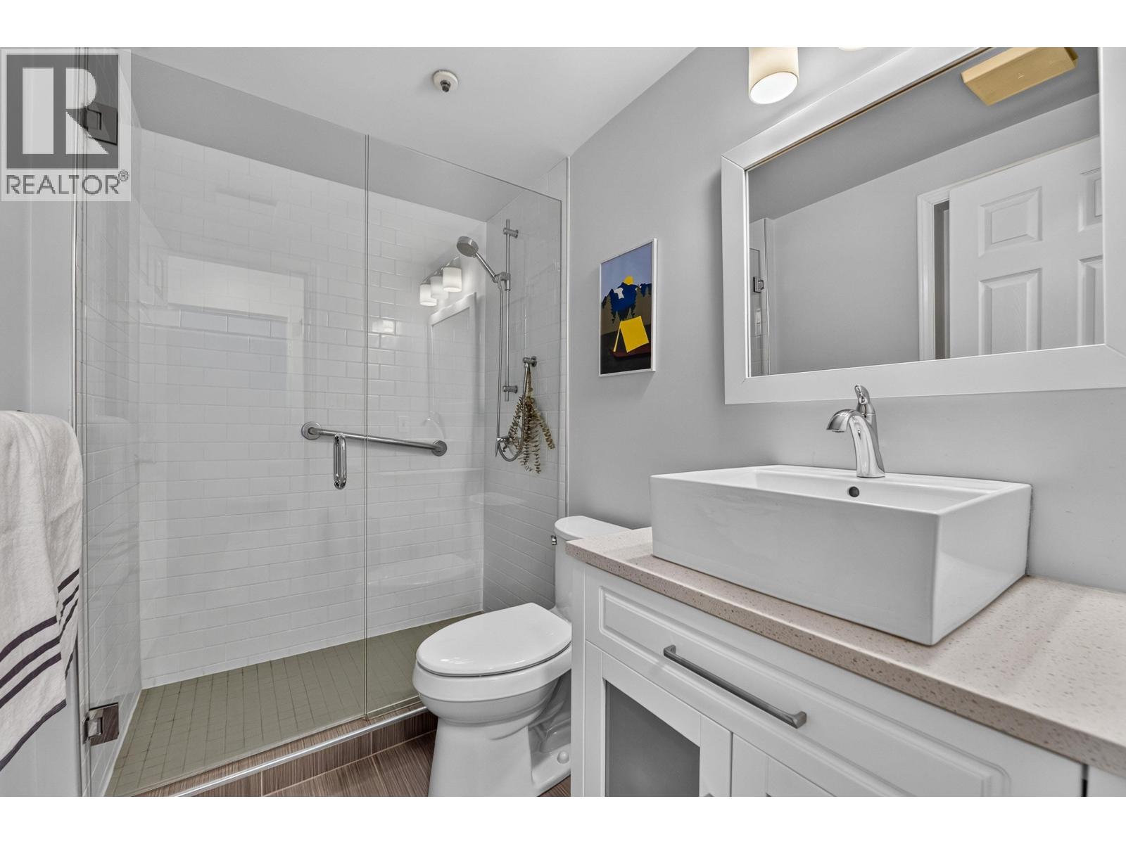208 2288 W 12th Avenue Property Photo 24