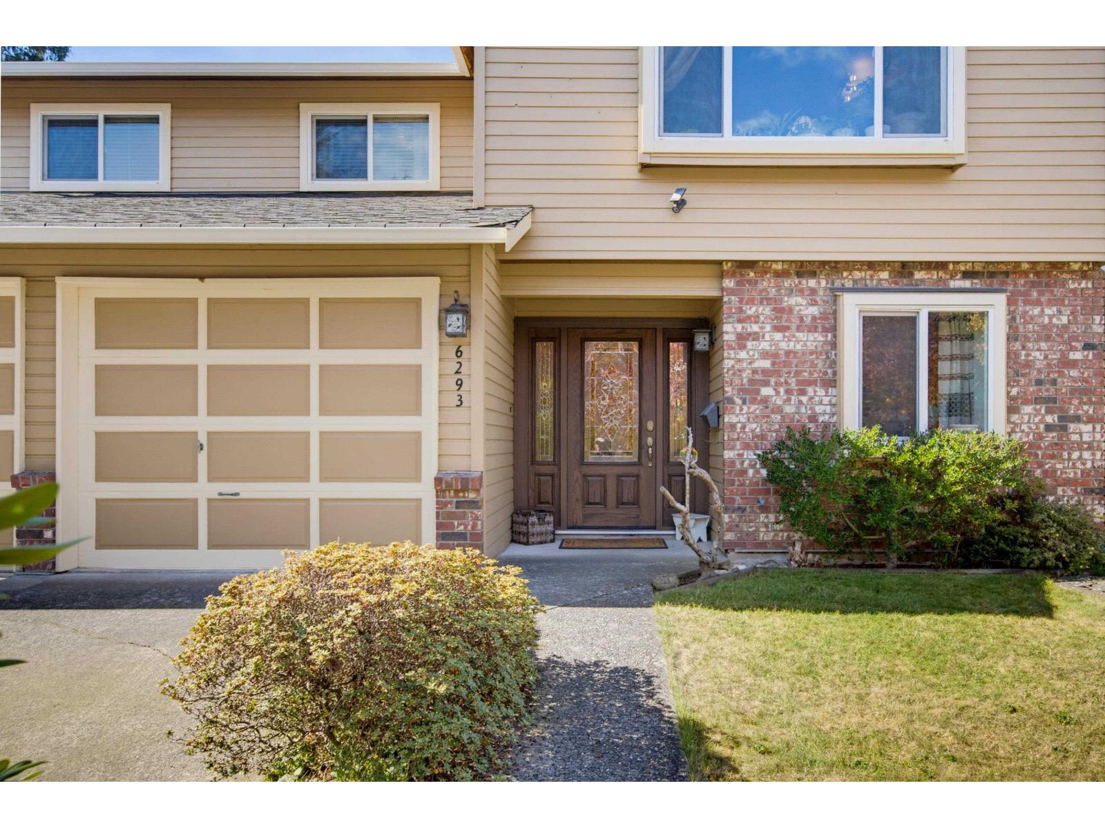 6293 129 Street Property Photo 5