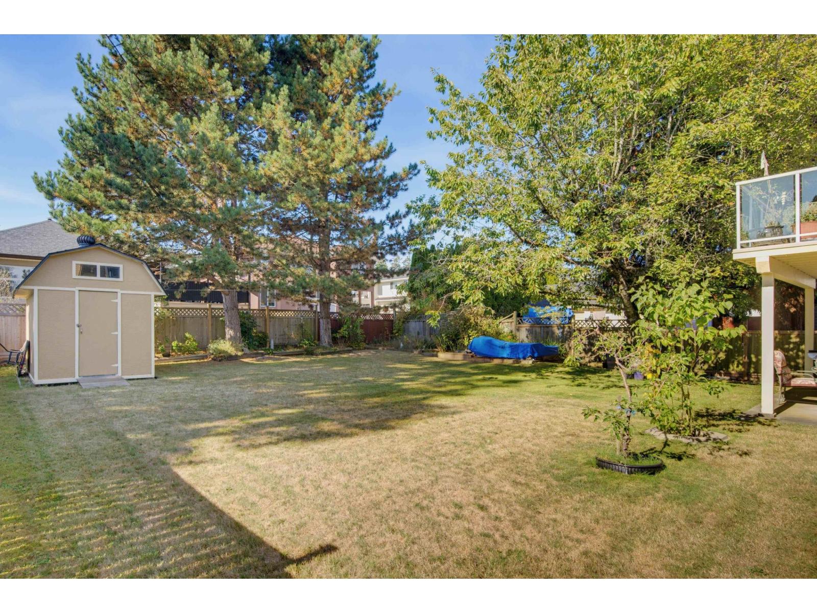 6293 129 Street Property Photo 7
