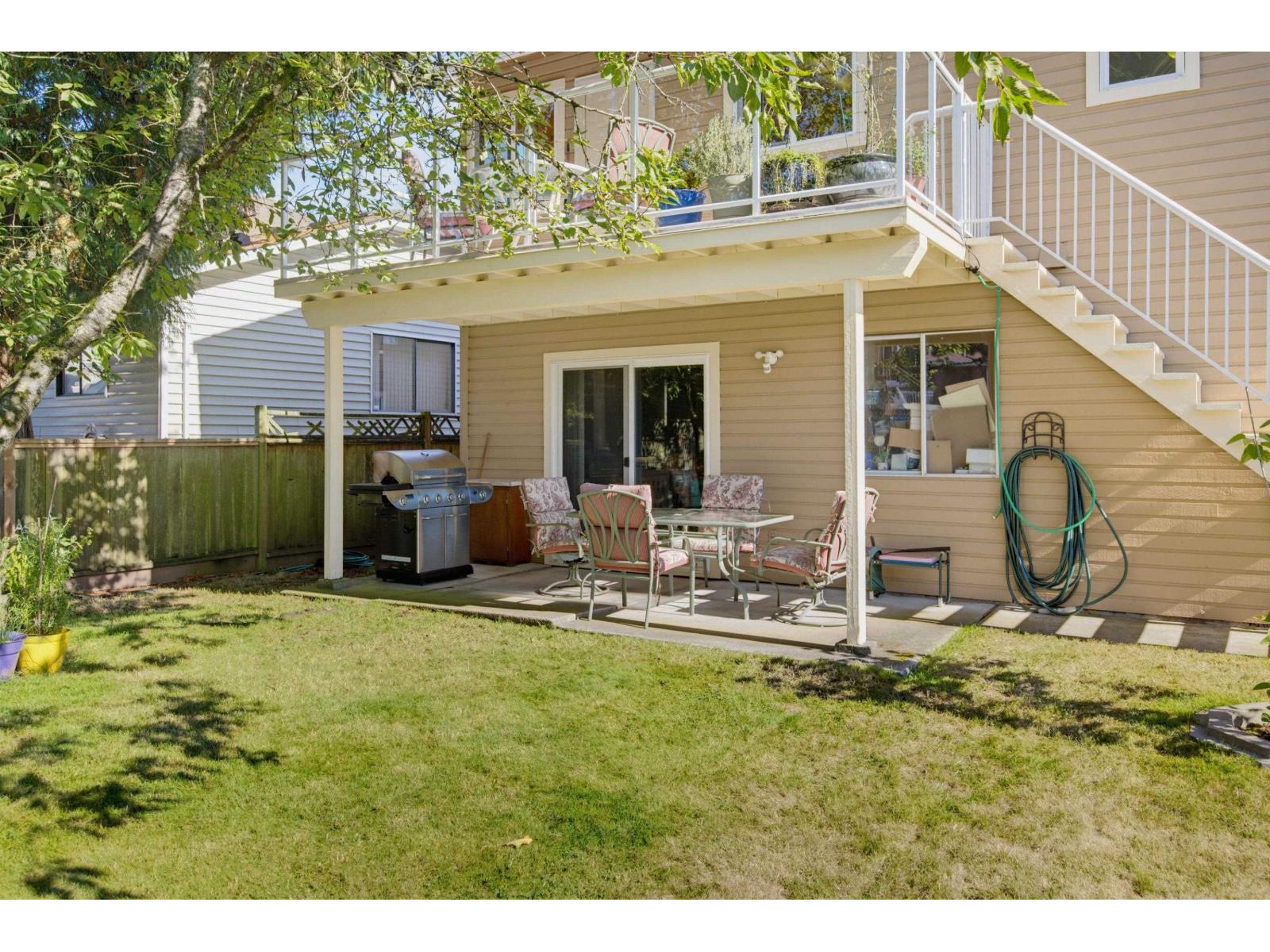 6293 129 Street Property Photo 8