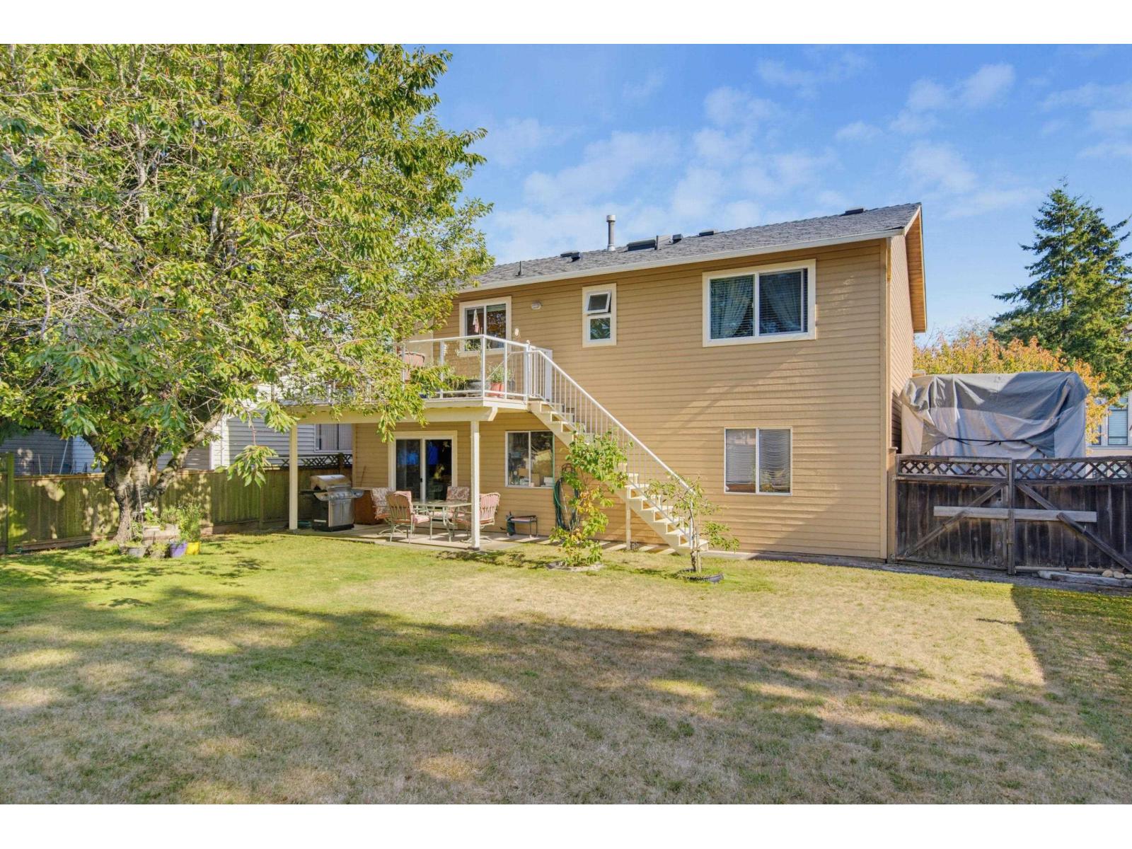 6293 129 Street Property Photo 9