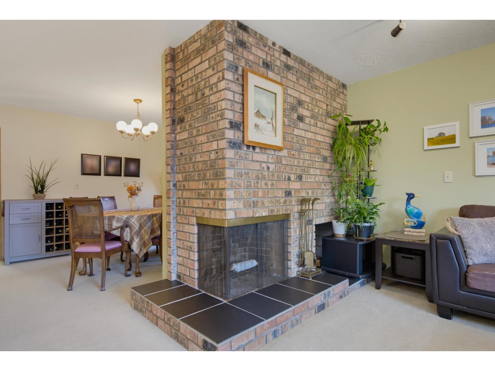6293 129 Street Property Photo 18