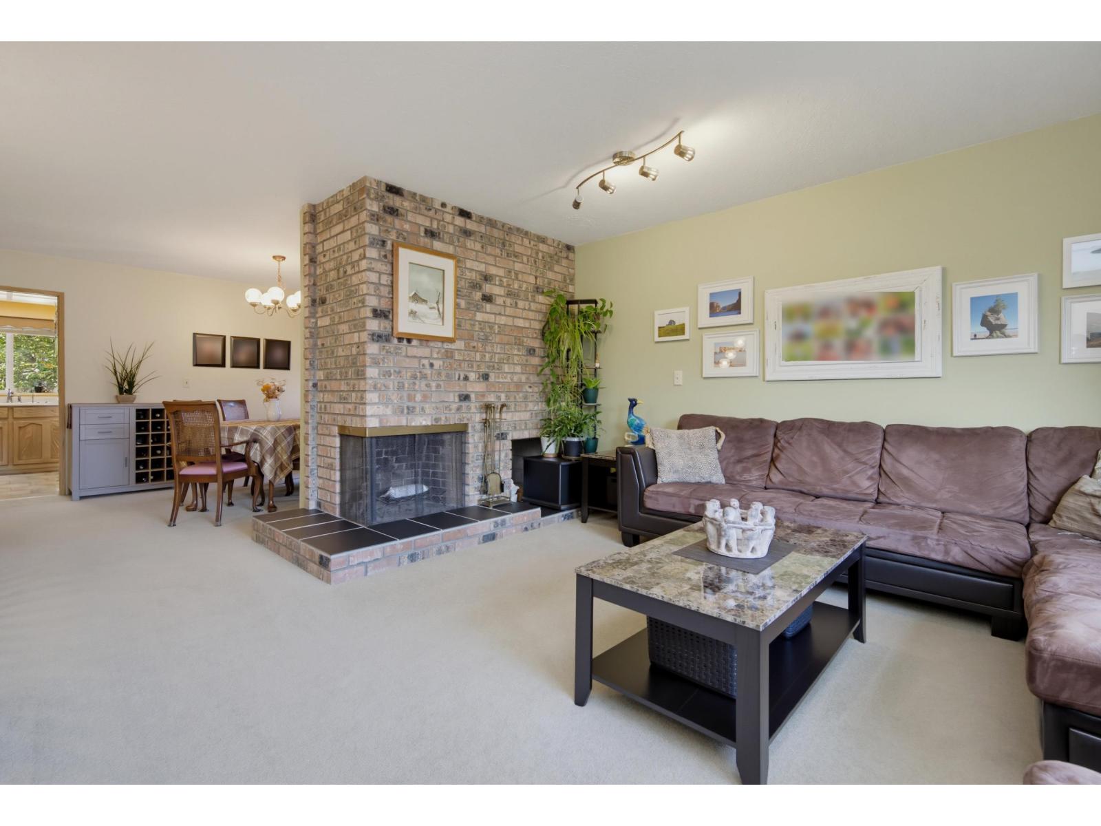 6293 129 Street Property Photo 26