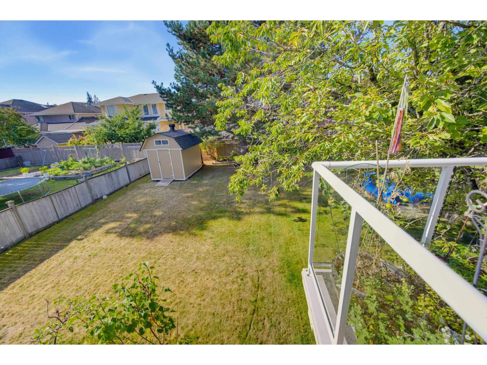 6293 129 Street Property Photo 37