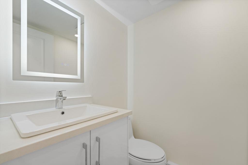 39 19477 72a Avenue Property Photo 22