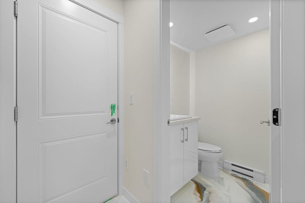 39 19477 72a Avenue Property Photo 23
